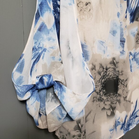 Cleo Floral Print 3/4 Butterfly Sleeve Blouse - Picture 5 of 10